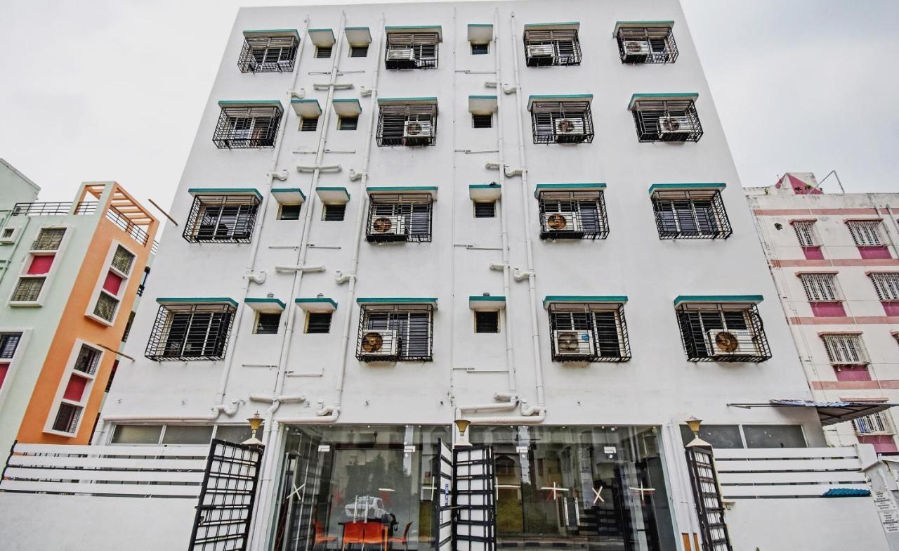 Flagship Hotel Eden Kalkutta Exterior foto